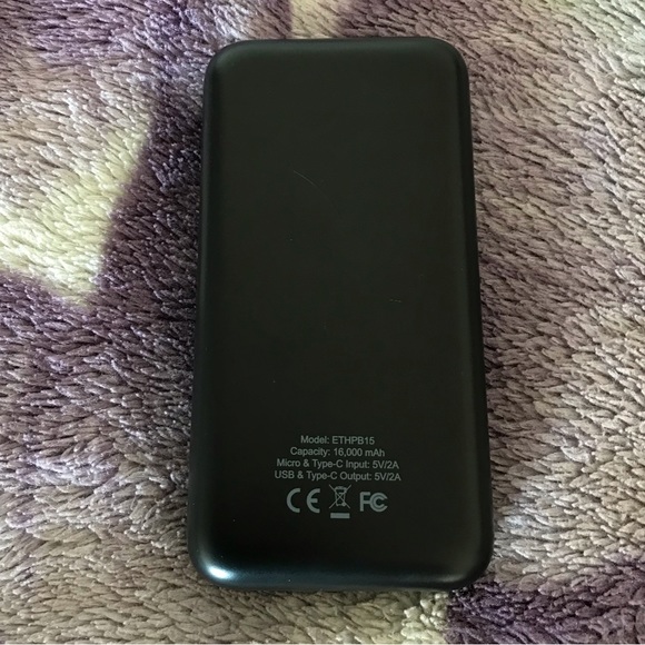 Helix 16,000 mAh Power Bank with USB-C and USB-A Ports - Picture 8 of 10